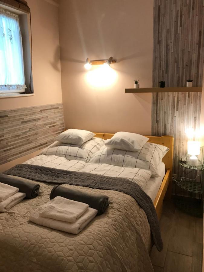 Appartamento Dom Square-Centrum-Free Parking Szeged Esterno foto